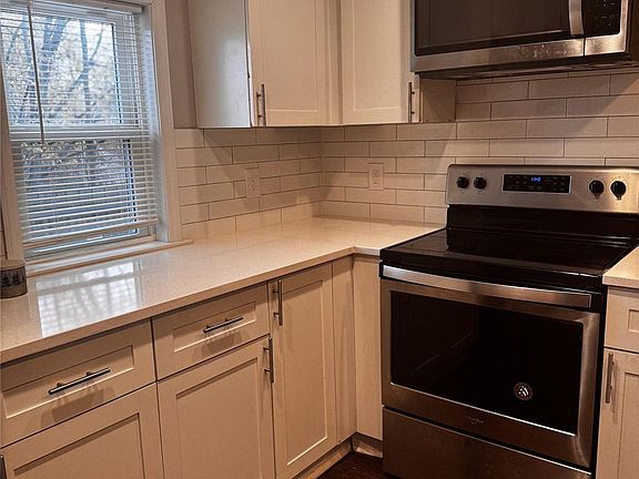2nd image of 1206 N Boyce St