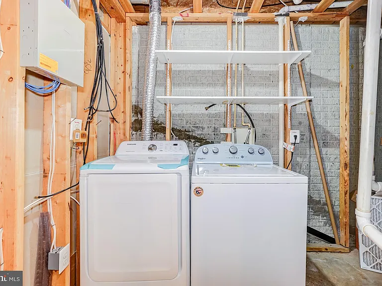 4302 Day Lily Dr — Photo 30