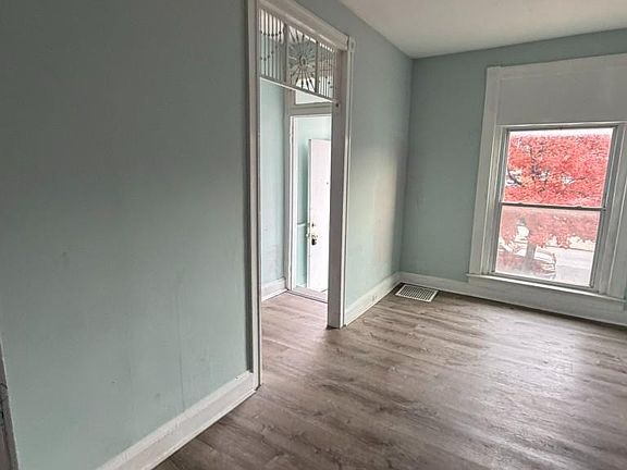 4th image of 2642 Wilkens Ave
