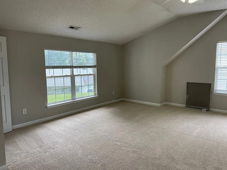 5603 Falls Ridge Ln — Photo 17
