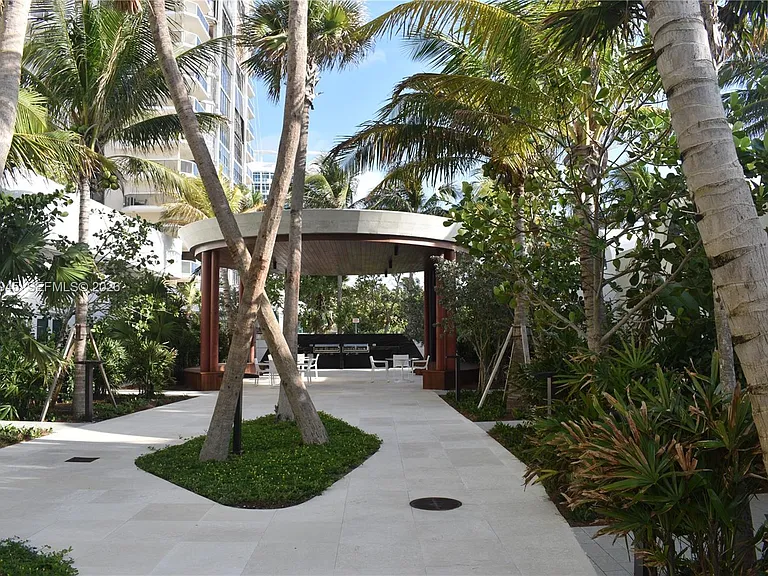 6365 Collins Ave #3804 — Photo 28