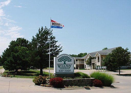 2nd image of 2410 Greenbriar Dr APT L