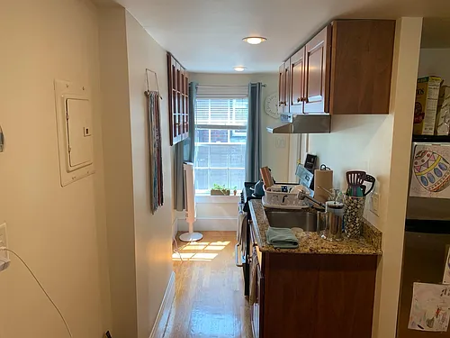 44 Irving St Photo 1