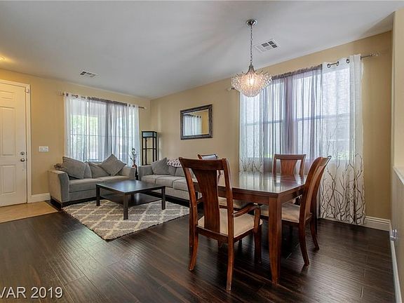 5th image of 10841 Wallflower Ave
