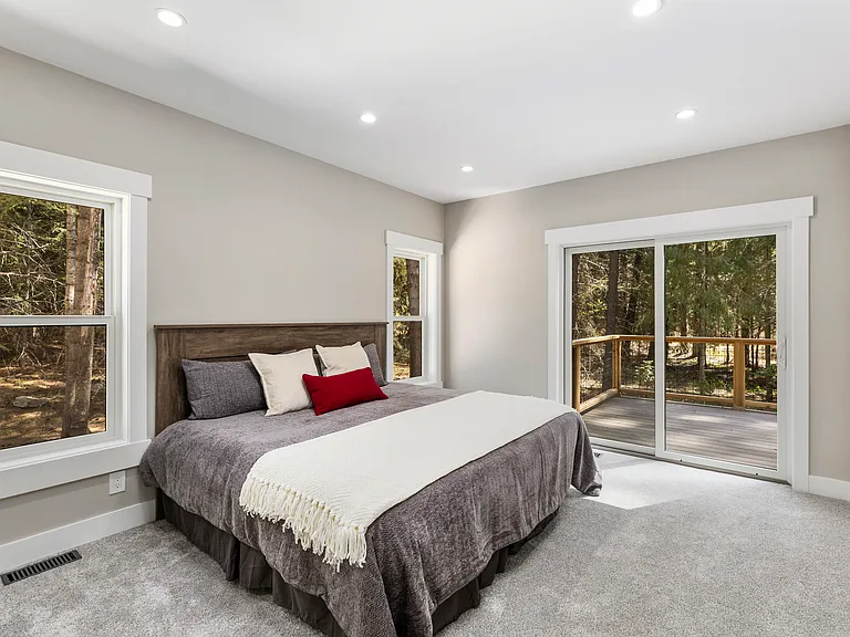 23 Byron Ln — Photo 8