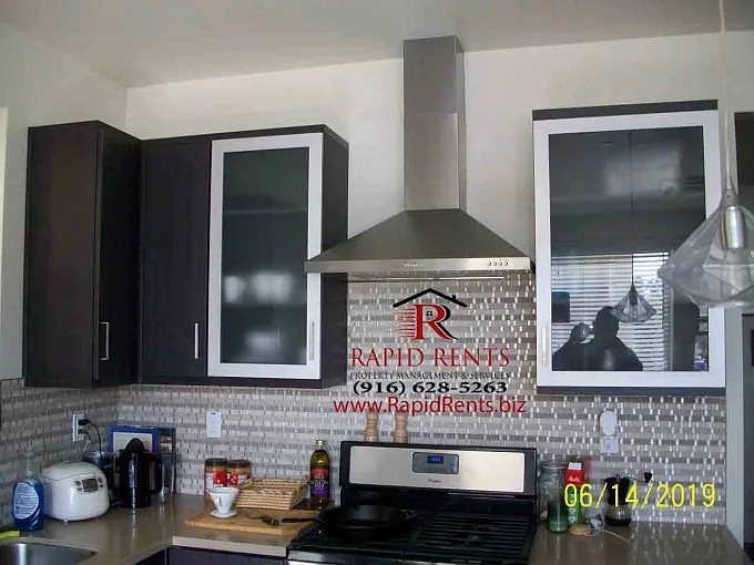 400 Tailoff Ln — Photo 3