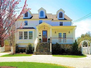 302 Birch Rd, Fairfield, CT 06824