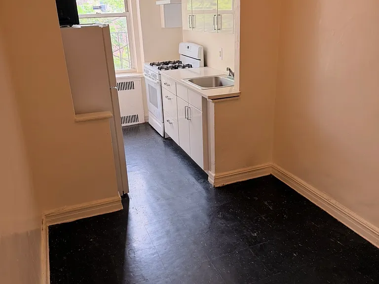 83-57 118th St #5M — Photo 6