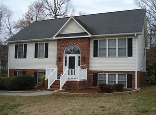 230 Ridge Dr, Lexington, NC 27295
