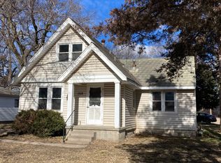 108 E 14th St, Newton, KS 67114