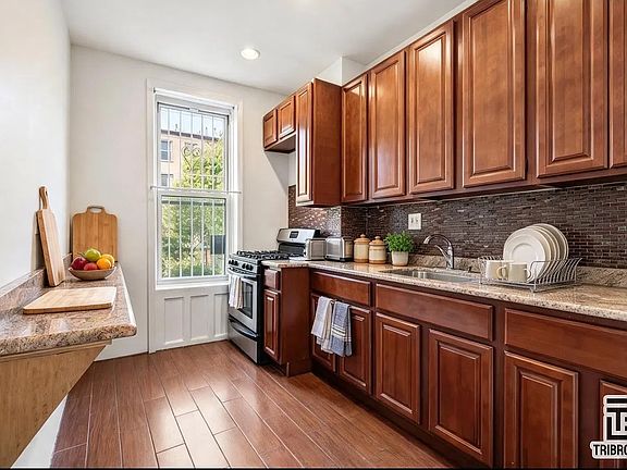 2nd image of 567 Lexington Ave #1A