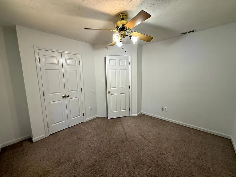 5481 Landview Pl — Photo 8