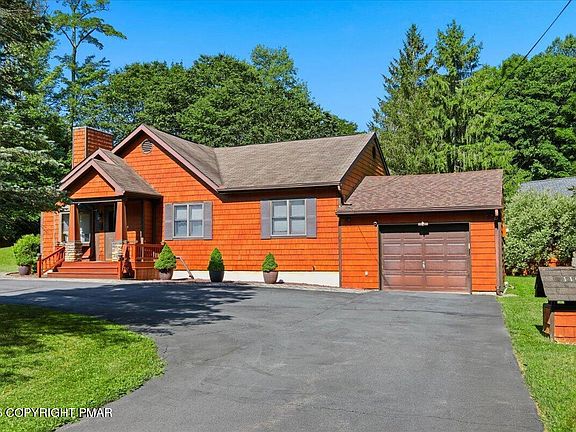 2nd image of 1100 Blackberry Rd