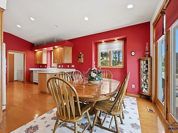 4th image of 124 Stone Gate Dr