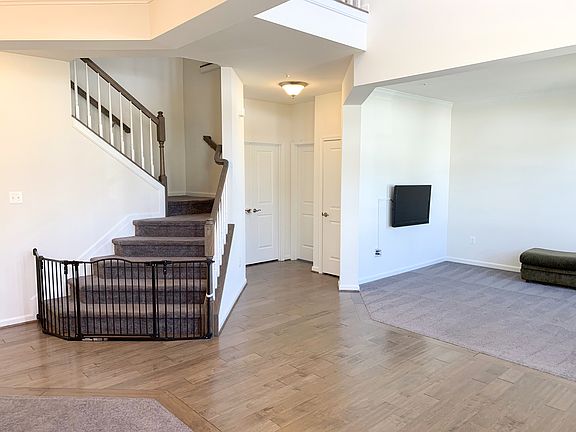 5th image of 20792 Simmons St