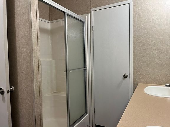 5th image of 1601 E Slaughter Ln Trailer 216