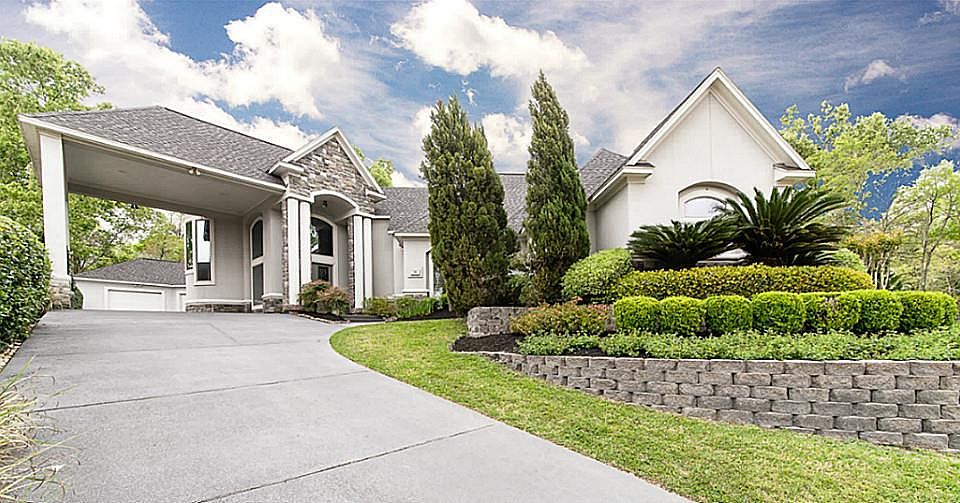 1st image of 20 Woodshay Dr
