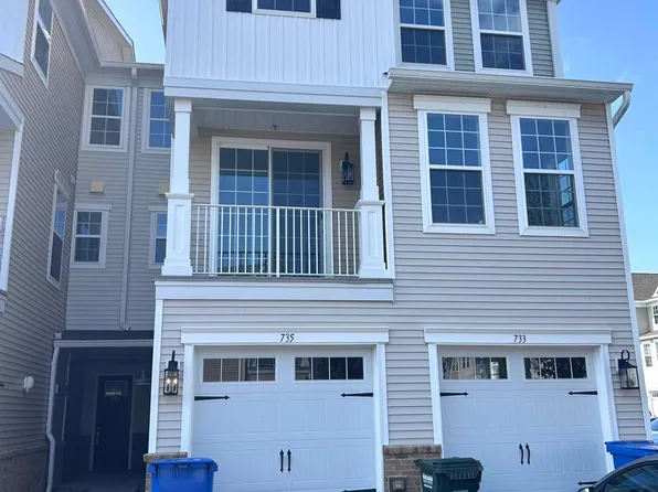 735 Station Rd, Dunellen, NJ 08812