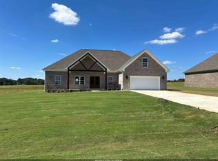 250 Hummingbird Way, Killen, AL 35645