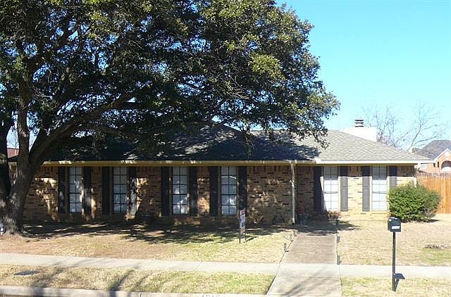 1st image of 1315 Starling Ln