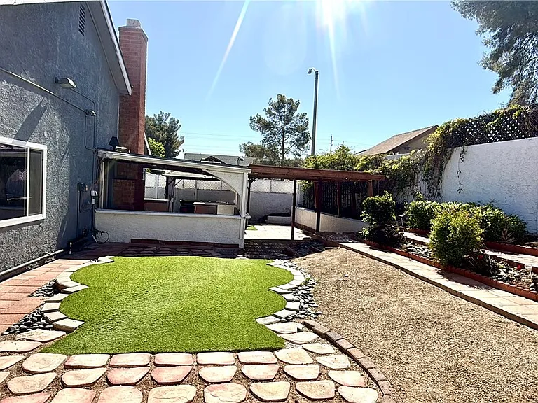 3111 Blossom Glen Dr — Photo 43