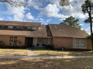 12211 W Village Dr UNIT B, Houston, TX 77039