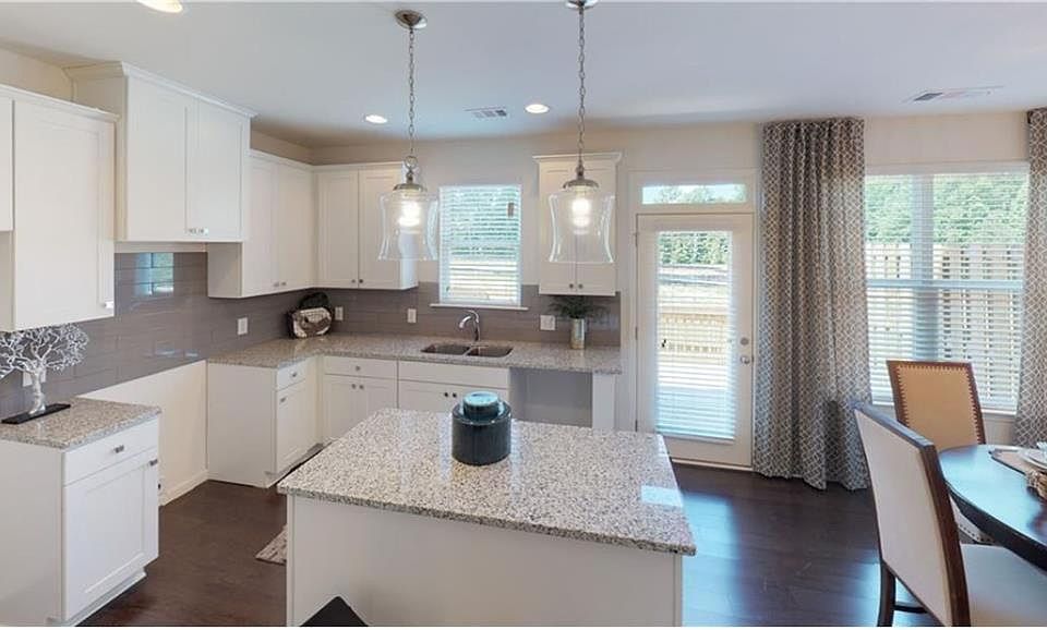 5851 Radford Loop Fairburn GA Zillow