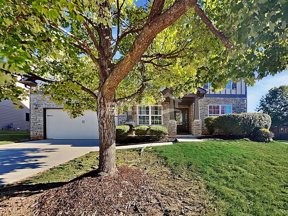 1st image of 2296 Park Manor Ln