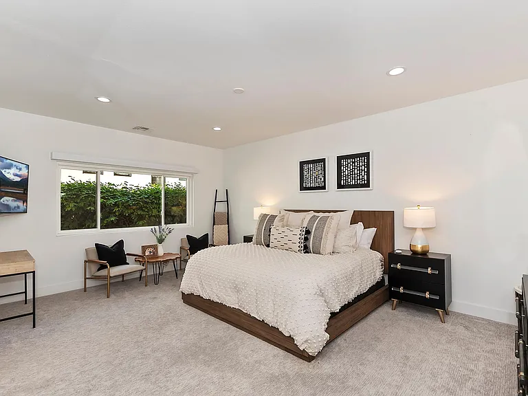 49155 Avenida Fernando — Photo 42