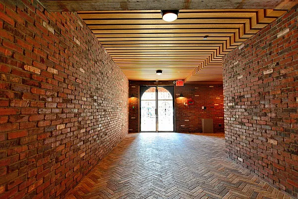 Rented by Nooklyn NYC LLC | media 95