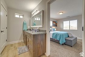 5th image of 217 W Terrace Cir
