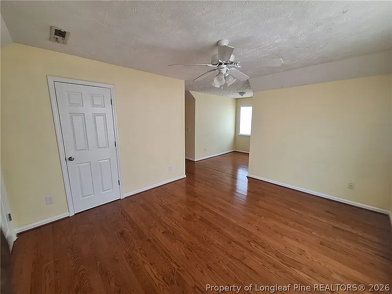 1941 Abbeydale Ln — Photo 17