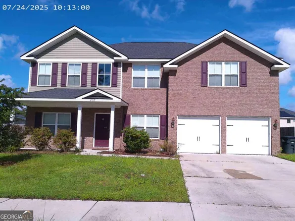 237 Thorp Cir, Hinesville, GA 31313