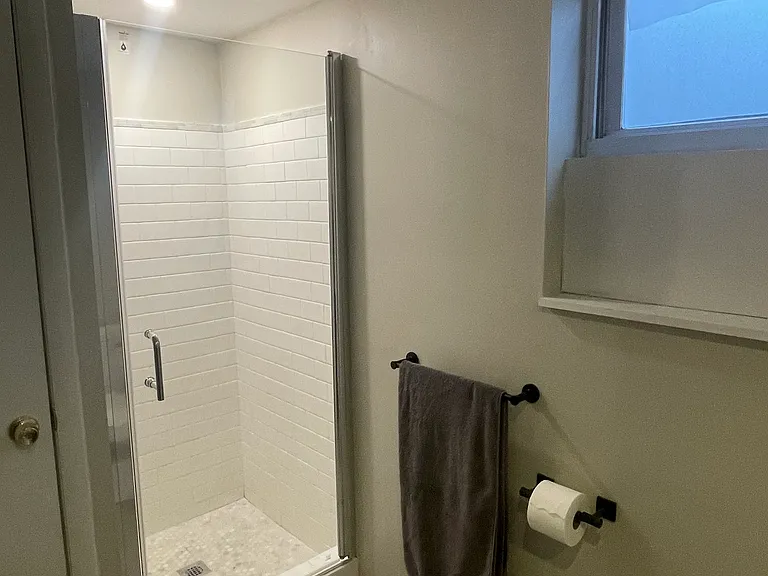 4715 Brandywine St NW #B — Photo 9