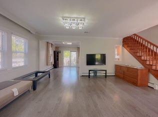 40 Whitney Ave, Syosset, NY 11791