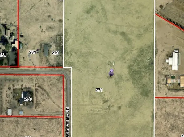 271 Peaceful Valley Rd, Roswell, NM 88201