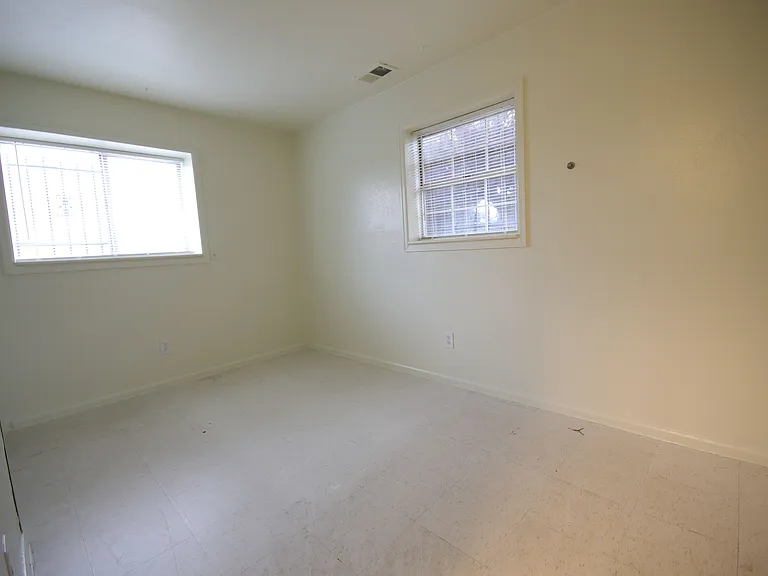 4569 Fontana Way — Photo 13