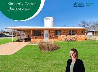 1 Iowa Ave, Sayre, OK 73662