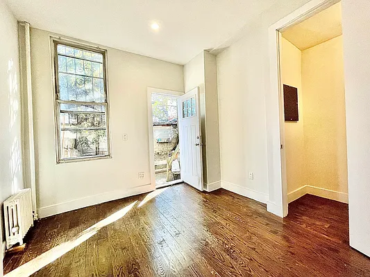 Rented by Doorway NYC, LLC | media 21