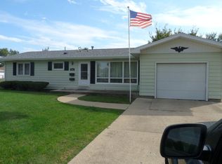 206 Carol Dr, Westville, IL 61883