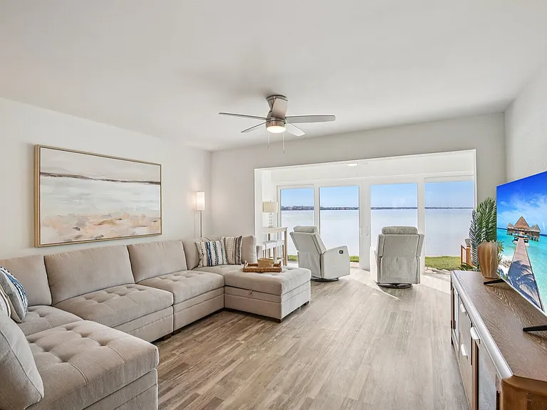 S Gulfview Blvd — Photo 4
