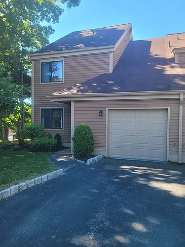 75 Greenway Close Photo 1