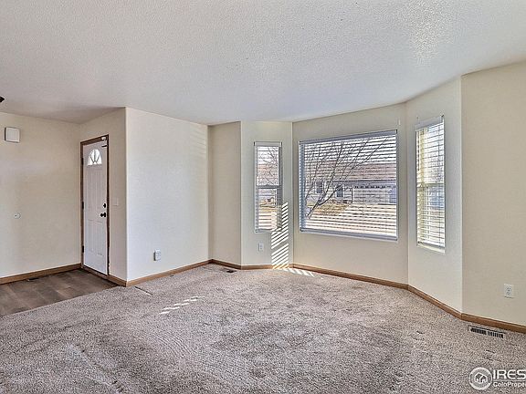 5th image of 943 Libra Ct