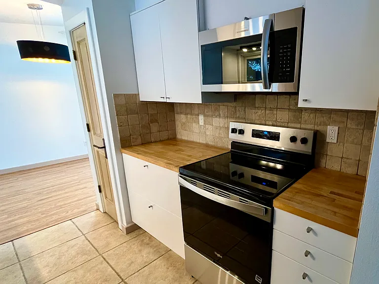112 E Hillside Dr #2 — Photo 9