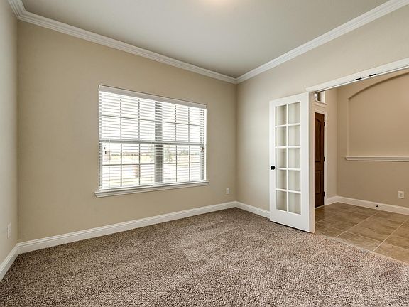 5th image of 636 Teakwood Dr