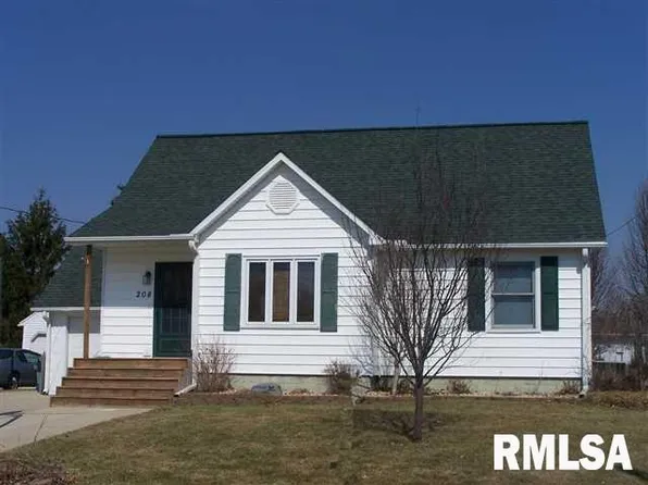 208 6th St, De Witt, IA 52742