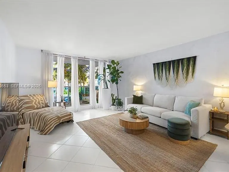 2301 Collins Ave #519 — Photo 38