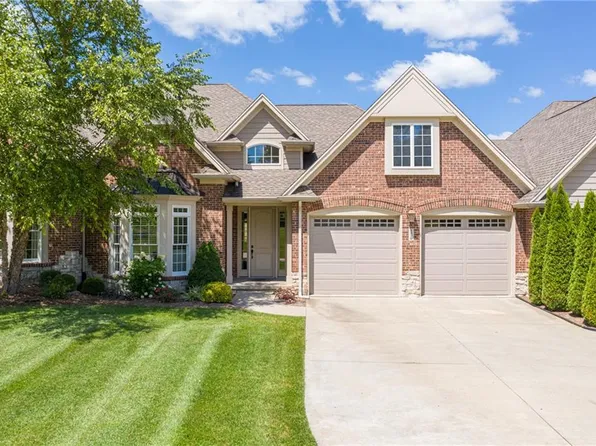 1220 Mini Hills Dr, Effingham, IL 62401