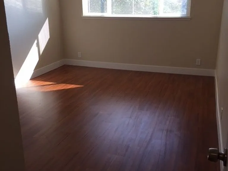 33 Lodato Ave #18 — Photo 3