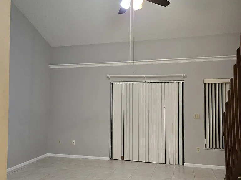 2738 Hunt Club Ln — Photo 7